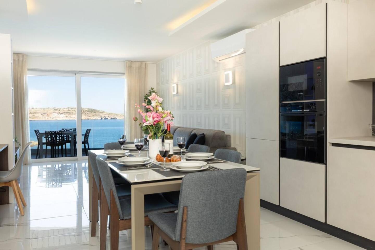Appartement Ivory Seafront With Views!- Fl 13 By Homely