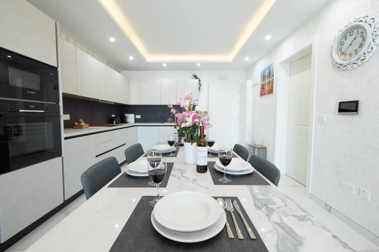 Appartement Ivory Seafront With Views!- Fl 13 By Homely San Pawl il-Baħar